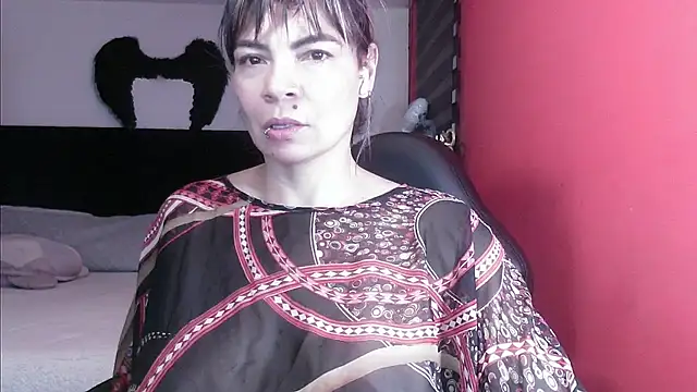 Snapshot of charlotedoll chatting on November 2025 03:54:02 AM charlotedoll online show from November 2025 03:54:02 AM