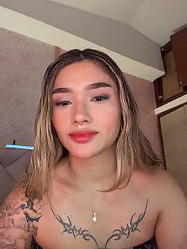Snapshot of Arianavillada chatting on June 2026 03:40:01 AM Arianavillada online show from June 2026 03:40:01 AM