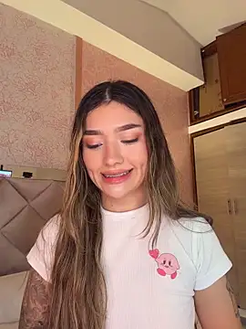 Arianavillada online show from April 2026 03:43:01 AM