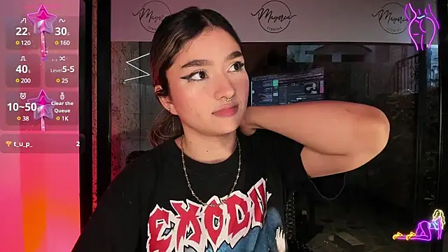 Snapshot of Arianavillada chatting on March 2025 03:14:01 AM Arianavillada online show from March 2025 03:14:01 AM