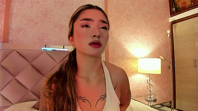 Arianavillada online show from November 2025 03:43:01 AM