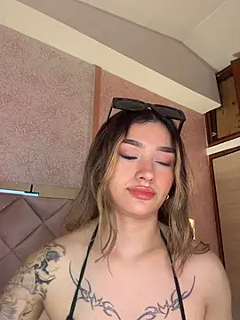 Arianavillada online show from April 2026 03:43:02 AM