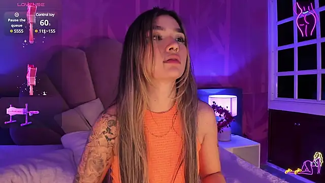 Snapshot of Arianavillada chatting on February 2025 09:33:02 AM Arianavillada online show from February 2025 09:33:02 AM