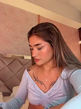 Snapshot of Arianavillada chatting on July 2026 03:18:01 AM Arianavillada online show from July 2026 03:18:01 AM