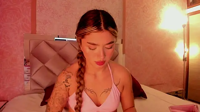Snapshot of Arianavillada chatting on October 2025 03:15:02 AM Arianavillada online show from October 2025 03:15:02 AM