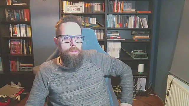 Snapshot of MeSteff chatting on February 2025 10:59:01 PM MeSteff online show from February 2025 10:59:01 PM