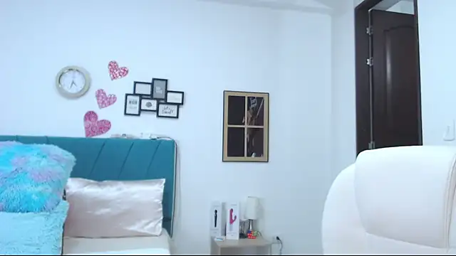 kamila lopez online show from March 2025 10:08:01 PM