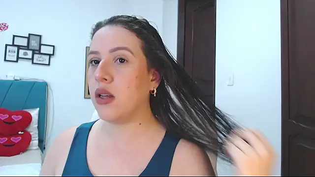 kamila lopez online show from March 2025 11:02:01 PM