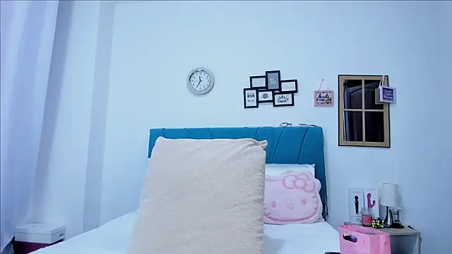 kamila lopez online show from March 2026 08:49:02 PM