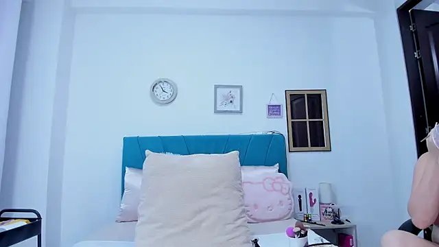 kamila lopez online show from March 2026 08:42:02 PM