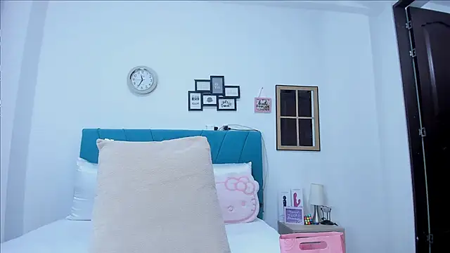 kamila lopez online show from March 2026 08:34:02 PM