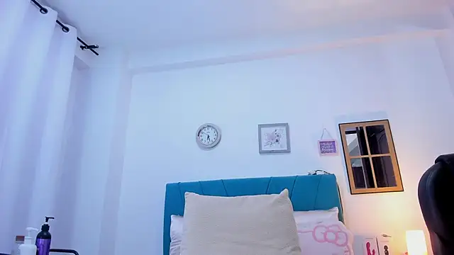 kamila lopez online show from July 2026 09:32:01 PM