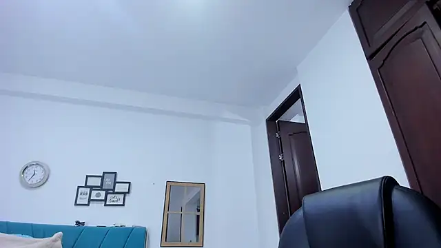 kamila lopez online show from February 2026 08:41:01 PM