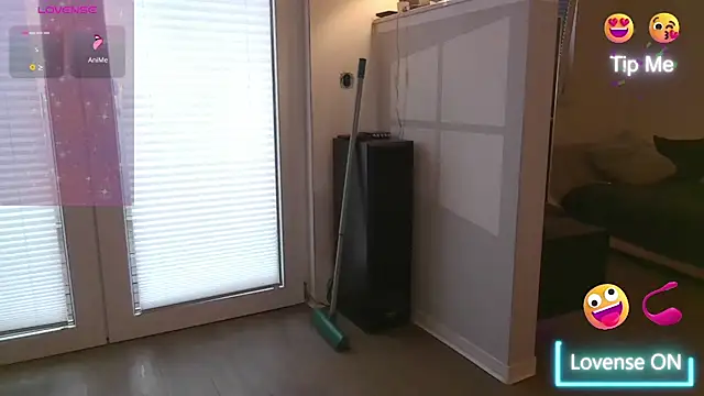 Snapshot of Hot_ToyBoy6974 chatting on March 2025 06:41:01 AM Hot ToyBoy6974 online show from March 2025 06:41:01 AM