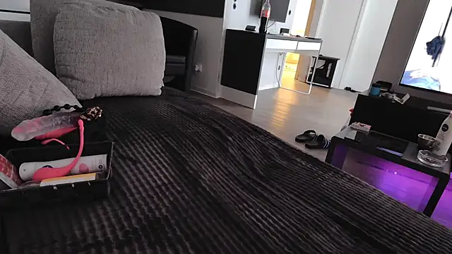 Snapshot of Hot_ToyBoy6974 chatting on March 2025 06:53:01 AM Hot ToyBoy6974 online show from March 2025 06:53:01 AM