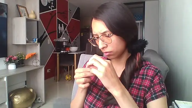 Katalleya jyj online show from February 2026 07:36:01 PM