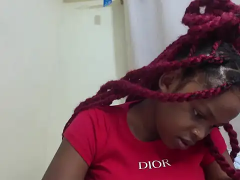 queen-sasha online show from April 2026 02:02:02 PM