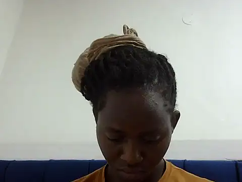 Seeexxxy-bree online show from April 2026 07:10:01 AM