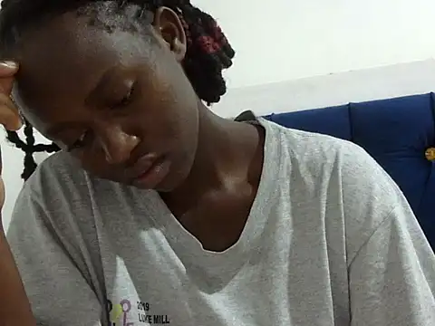 Seeexxxy-bree online show from March 2026 07:22:02 AM