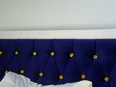 Seeexxxy-bree online show from March 2026 07:12:01 AM