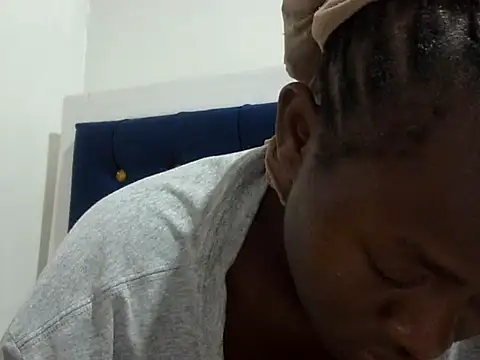 Seeexxxy-bree online show from March 2026 07:33:02 AM