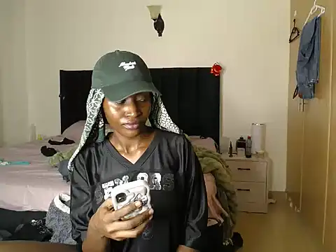thicky anncy online show from July 2026 09:56:02 PM