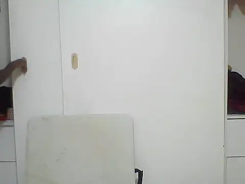 Snapshot of kiki788 chatting on November 2025 08:25:02 AM kiki788 online show from November 2025 08:25:02 AM