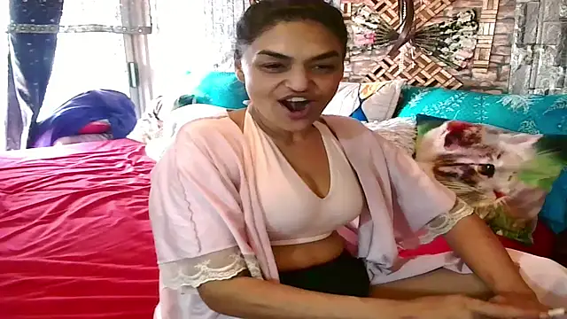 Indian Blaze00 online show from November 2025 06:01:02 AM