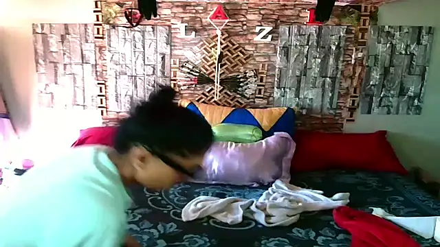 Indian Blaze00 online show from November 2025 06:24:01 AM