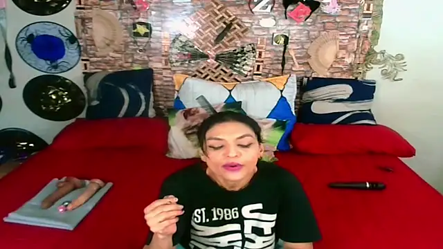 Snapshot of Indian_Blaze00 chatting on October 2025 10:55:02 PM Indian Blaze00 online show from October 2025 10:55:02 PM