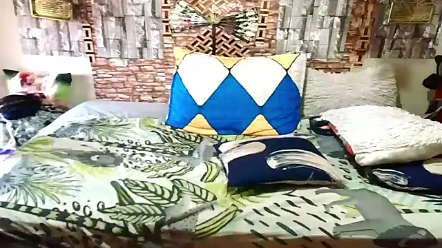 Indian Blaze00 online show from November 2025 05:55:02 AM