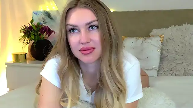 LuisaSin online show from May 2026 08:41:01 AM