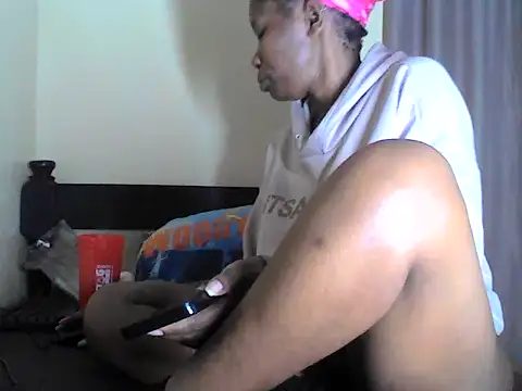 smallnaughtygirl online show from March 2026 11:10:01 PM