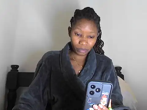 Snapshot of smallnaughtygirl chatting on October 2025 07:15:01 PM smallnaughtygirl online show from October 2025 07:15:01 PM
