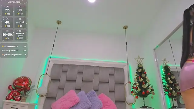 Snapshot of isabel_27 chatting on December 2024 02:44:01 PM isabel 27 online show from December 2024 02:44:01 PM