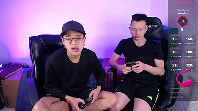 Snapshot of savagesboys chatting on December 2024 09:48:01 PM savagesboys online show from December 2024 09:48:01 PM