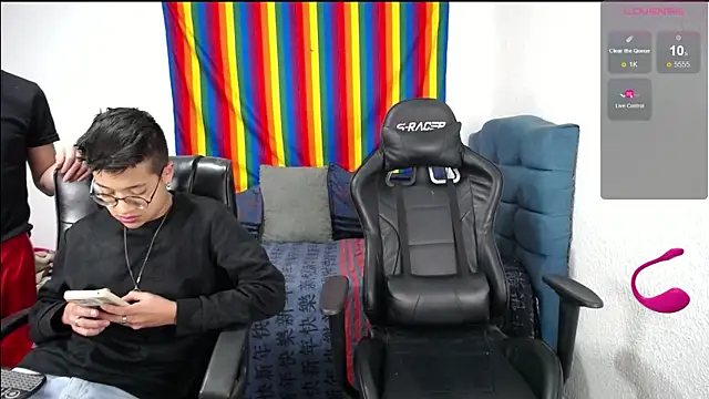 Snapshot of savagesboys chatting on December 2024 11:10:02 PM savagesboys online show from December 2024 11:10:02 PM