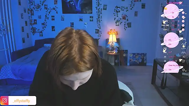 CallMeEffy1 online show from October 2025 06:31:01 PM