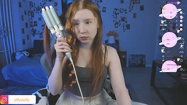 CallMeEffy1 online show from October 2025 04:30:01 PM
