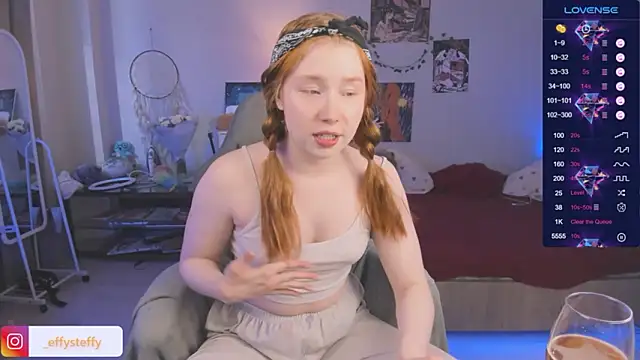 Snapshot of CallMeEffy1 chatting on March 2026 11:26:02 AM CallMeEffy1 online show from March 2026 11:26:02 AM