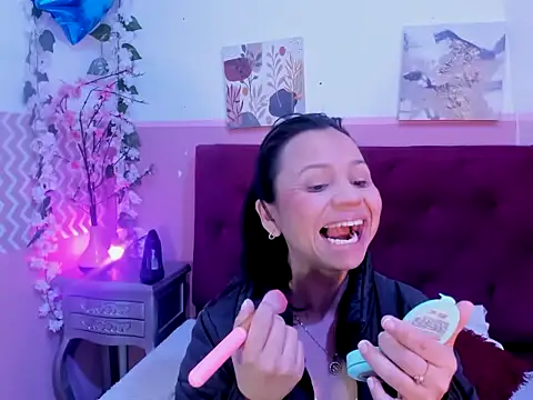 candysmitxxx online show from January 2026 03:10:01 AM