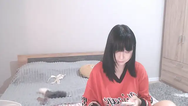 Snapshot of your_angela chatting on December 2025 06:03:01 AM your angela online show from December 2025 06:03:01 AM