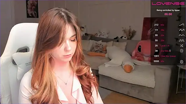 Snapshot of Frau_Lina chatting on December 2025 02:08:02 PM Frau Lina online show from December 2025 02:08:02 PM