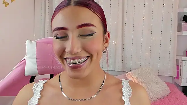 veronicaxx69 online show from November 2025 04:13:01 AM