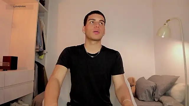 Curlblue online show from March 2026 05:10:02 AM