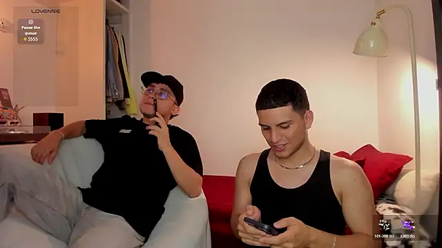 Curlblue online show from March 2026 04:06:01 AM