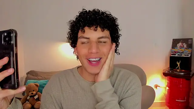 Curlblue online show from December 2025 04:12:02 PM