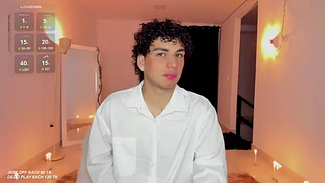 Snapshot of Curlblue chatting on October 2025 03:27:01 AM Curlblue online show from October 2025 03:27:01 AM