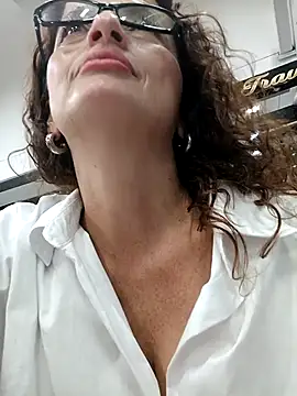 Snapshot of CioniWeiss chatting on March 2025 11:50:01 PM CioniWeiss online show from March 2025 11:50:01 PM