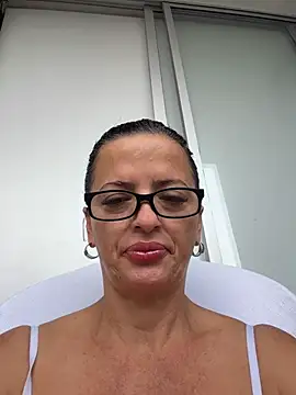 CioniWeiss online show from November 2025 12:16:02 PM